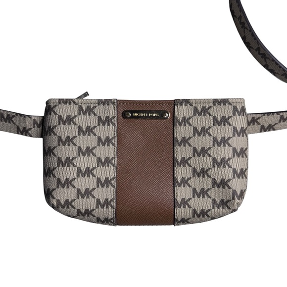 Michael Kors Women's Belt Bag Fanny Pack Size L/XL Brown Tan Monogram Travel - Picture 1 of 6